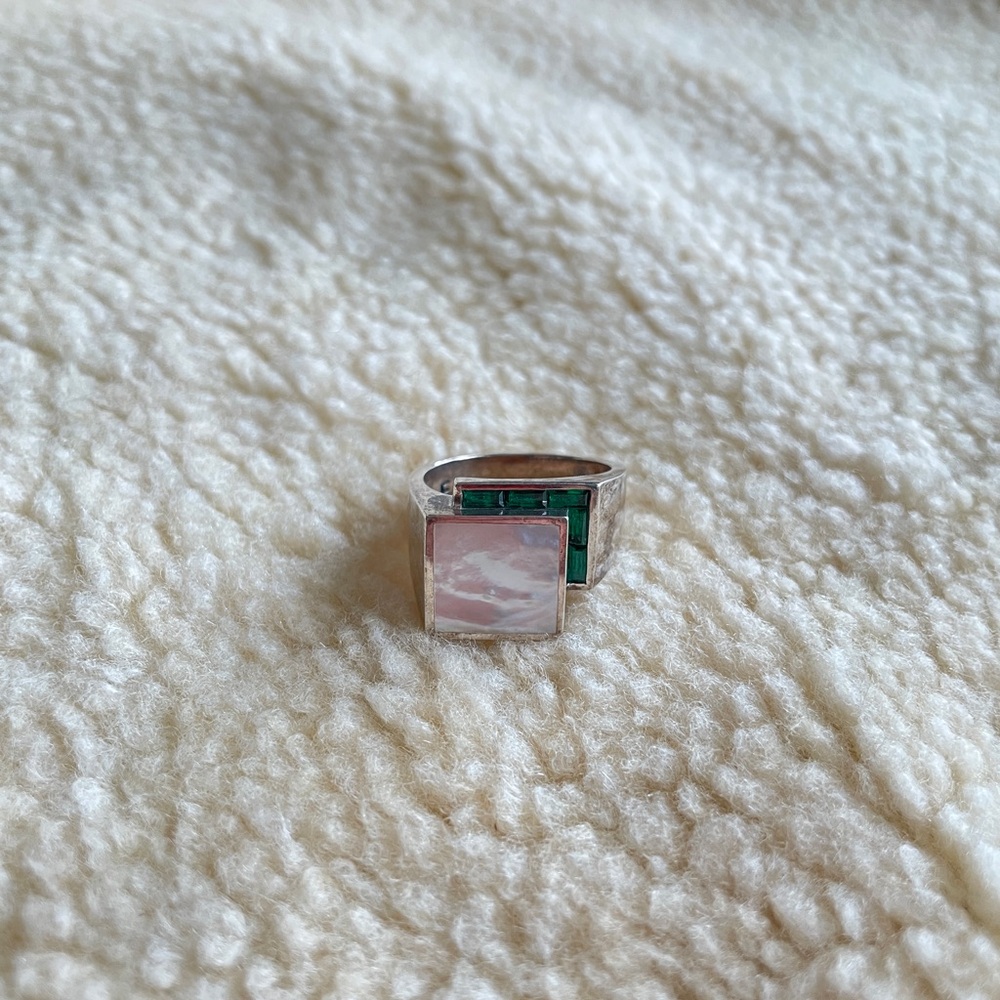 .925 Silver Ring with Mother of Pearl & Green Topaz Gemstones